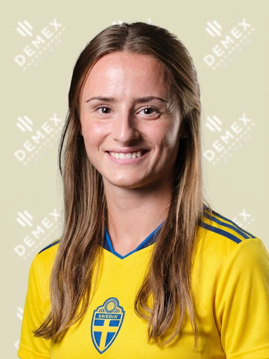 Zenia Dalrymple i Sverigetröja